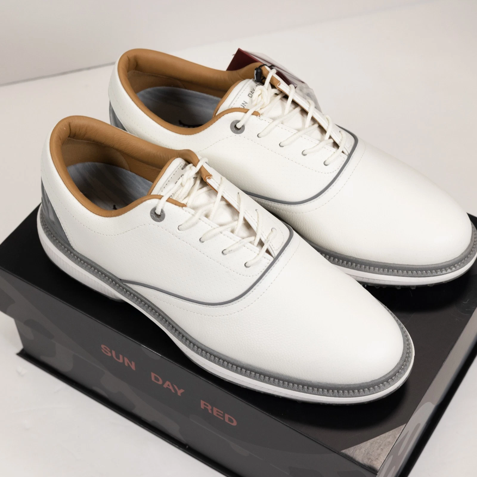 Sun Day Red Pioneer Cypress White Gray Golf Shoes Size M 9 / W 10.5 New