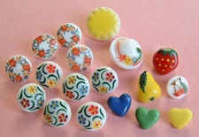 18 Charming Vintage Novelty Glass Buttons Alpine Hat Hearts Fruit Flower Sets