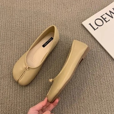 Japanese Style Tabi Ninja Shoes Women Cozy PU Leather Flats Split Hoof Toe Loafe