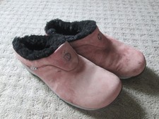 Merrell Fur Lined Slip-On Shoes Women's 6 Select Grip Sole Air Cushion Foam PINK
