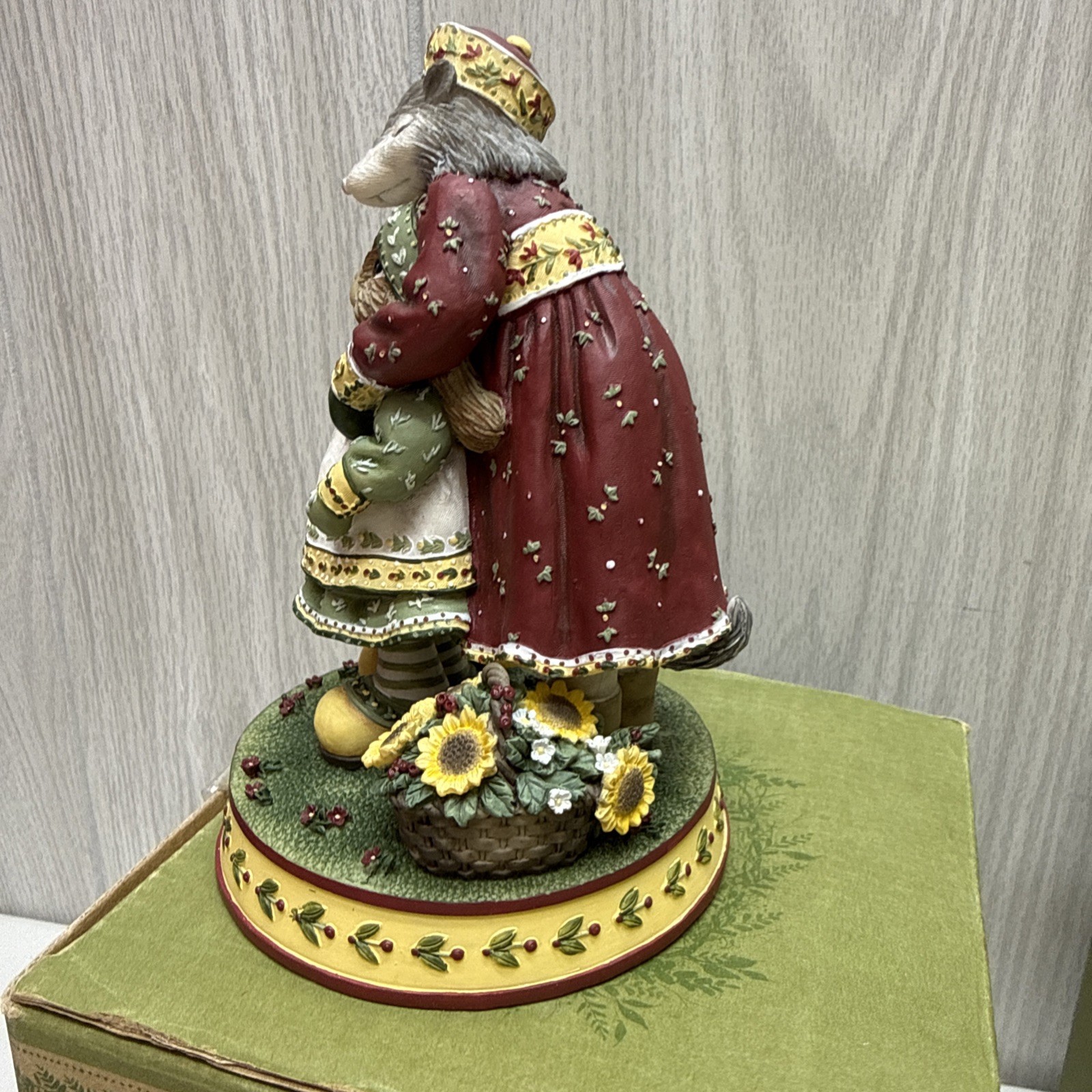 Picture 9 of 24