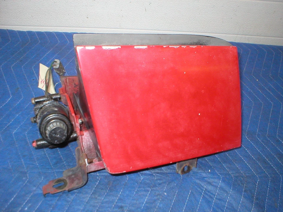 1985-90 FIREBIRD TRANS AM GTA POWER HEADLIGHT + MOTOR POPUP ASSY.  RH PASSENGER - Image 4 of 4