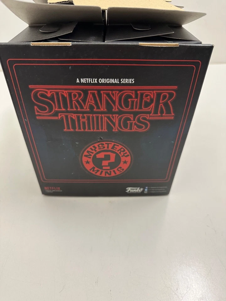 Funko Stranger Things Serie 1 Mystery Minis con vitrina y figuras sueltas Foto 4 de 4