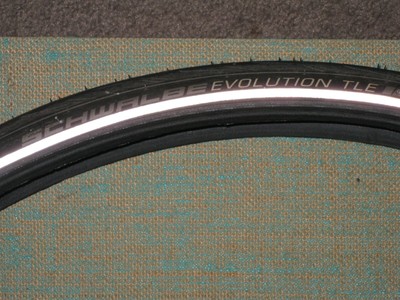 schwalbe marathon supreme microskin road tyre