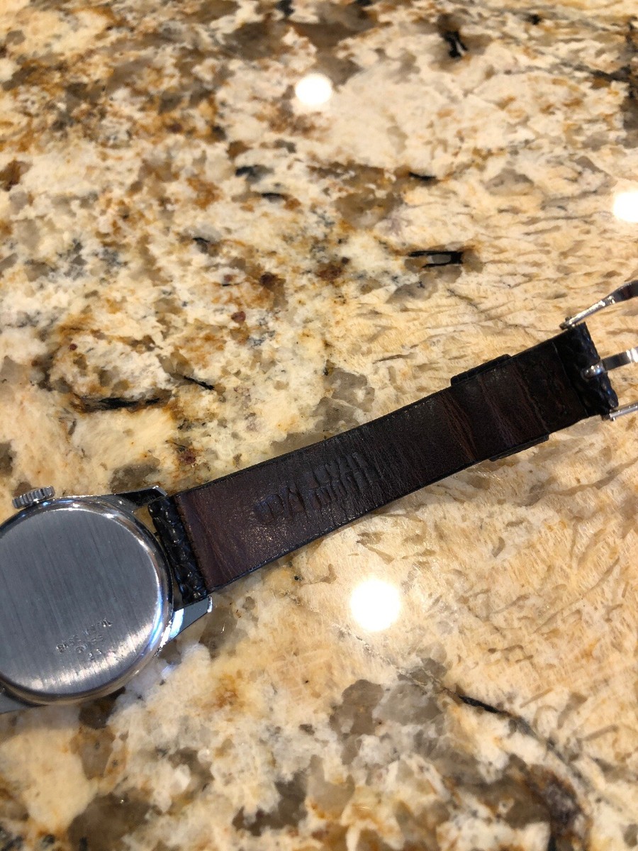Bradley Mickey Mouse Vintage Watch Swiss Made 1970 Kreisler  display picture 1