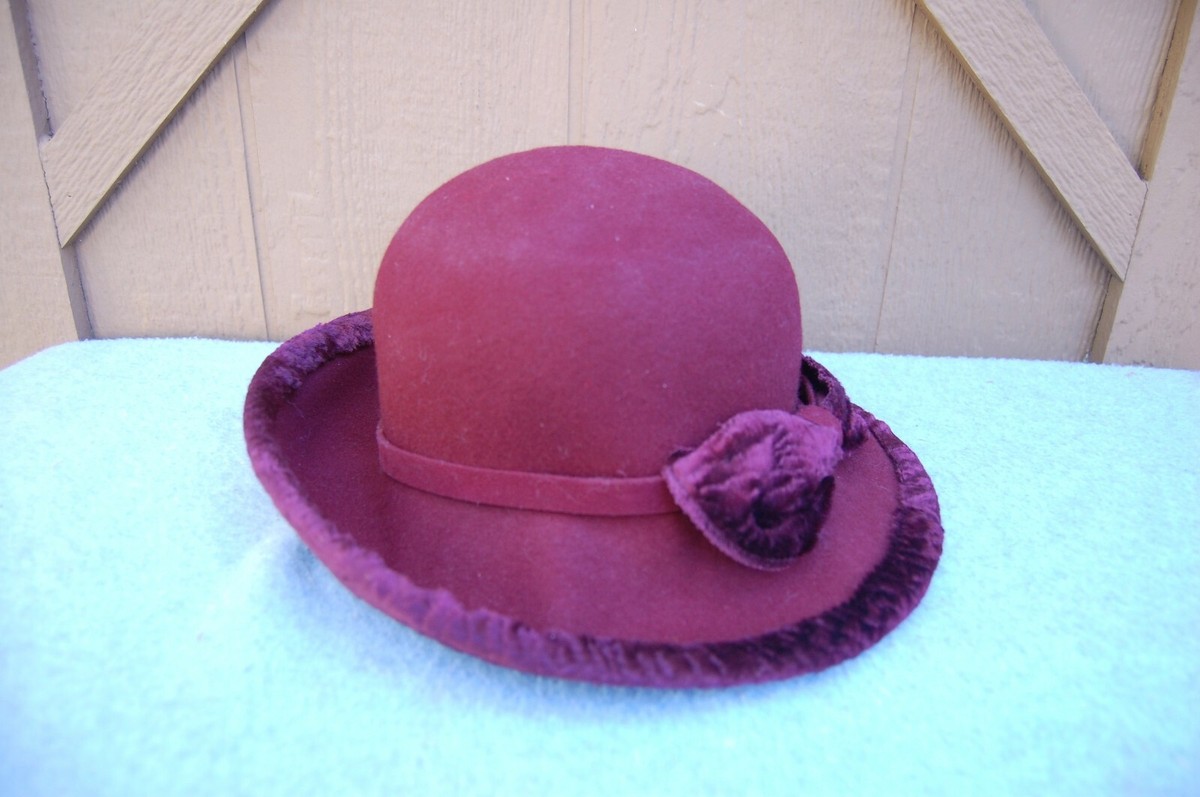 Boutique Kates Canada Burgundy Wool Felt Cloche Hat Vintage Style Made in Canada 1930s Burgundy Felt Wool Cloche Hat – Ian Drummond Vintage main image 4