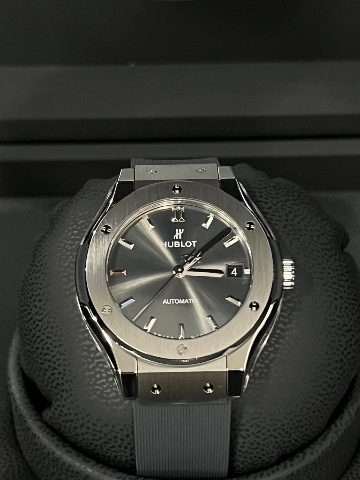 Hublot 565.NX.7071.RX CLASSIC FUSION TITANIUM RACING GREY 38 MM
