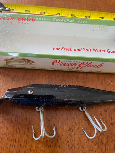 Vintage Creek Chub Husky Pikie Minnow #2300 in box NOS BLACK - Picture 2 of 6