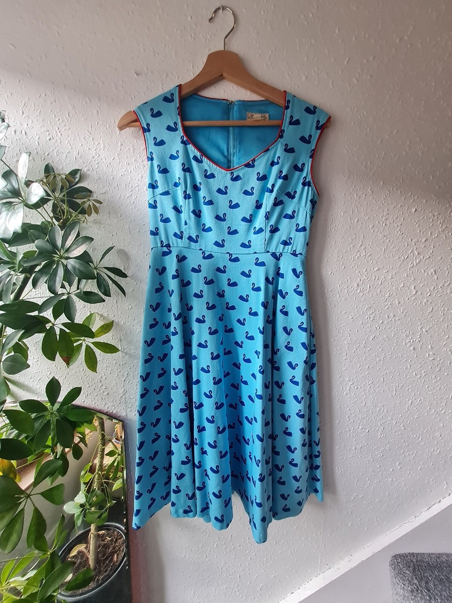 Llindy Bop, blue dress Size 10, Swan Print