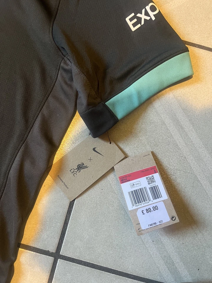 耐克利物浦球衣 2024/25 Away 足球衬衫,尺寸 L — 第 3/3 张图片