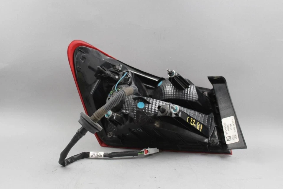 Cuarto de luz trasera pasajero derecho montado para Chevrolet Malibu 16-23 OEM 38560 Foto 4 de 4