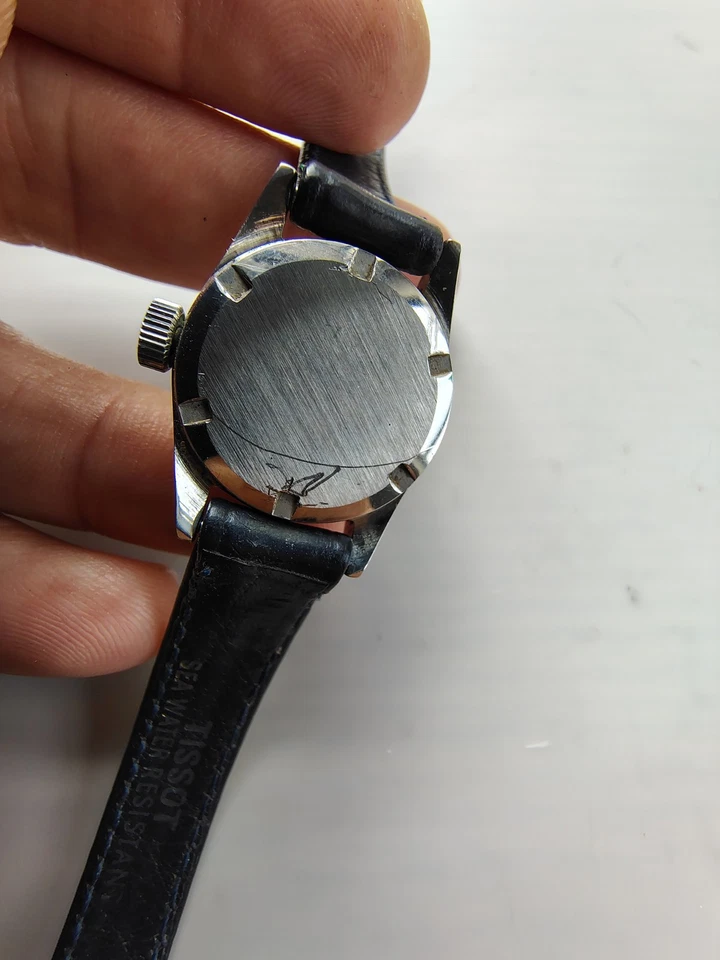 Vintage Tissot Seastar Stainless Steel Womens Watch Running W Original Band - Image 3 of 4