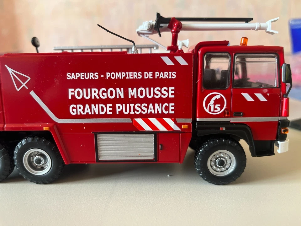 SAPEURS POMPIERS - CAMION THOMAS VIGP - FOURGON MOUSSE - 1/43 - ALTAYA - Photo 4/4