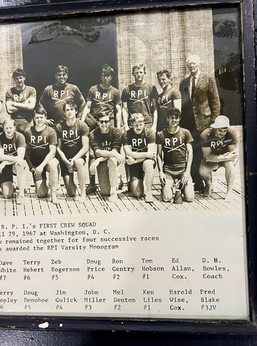 Photo RPI Varsity Crew Team 1967 encadrée souvenirs d'aviron cadre vintage grand noir et blanc - Photo 4/16