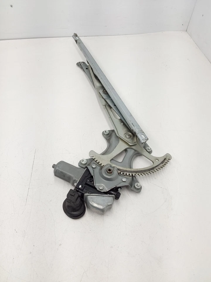 2011-2016 SCION TC FRONT DRIVER SIDE POWER WINDOW MOTOR OEM 8572021050 - Image 2 of 4