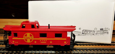 Pemco  HO Scale 8-Wheeled Streamline Caboose ''Santa Fe''