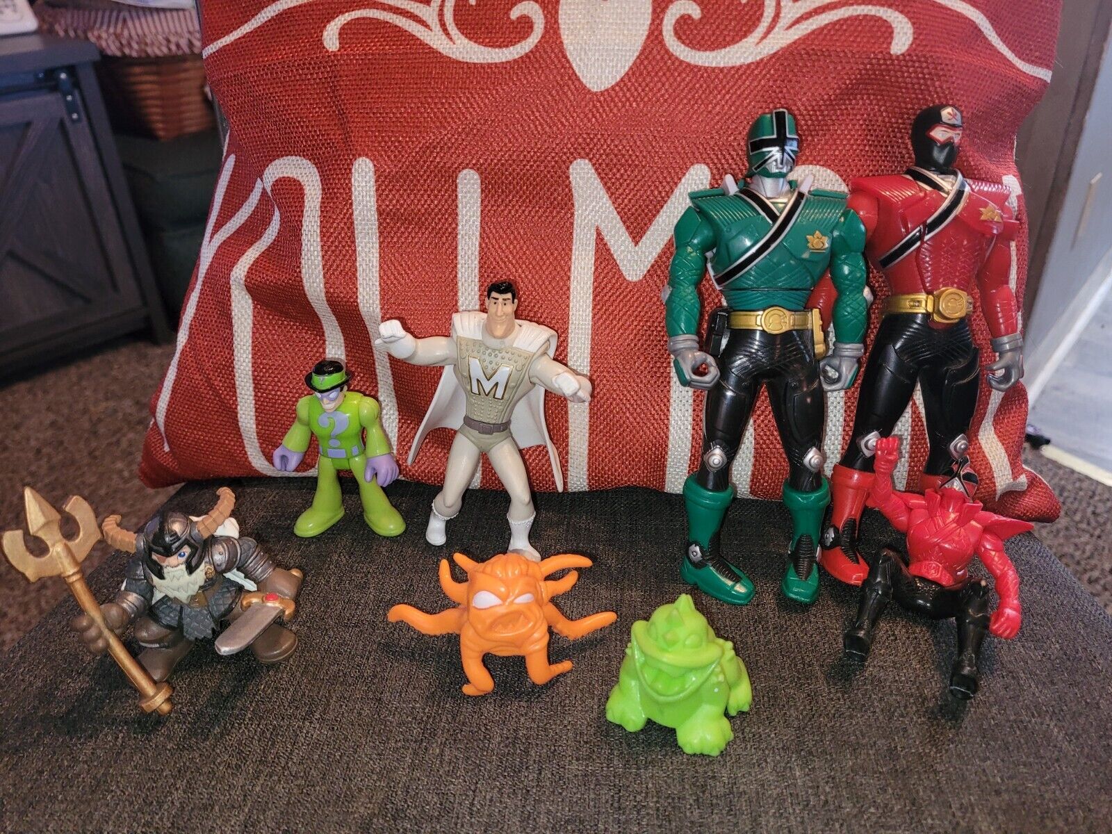 Boys Action Figure Toys Lot ODIN from Avengers Power Rangers Flip Head Alien Toy