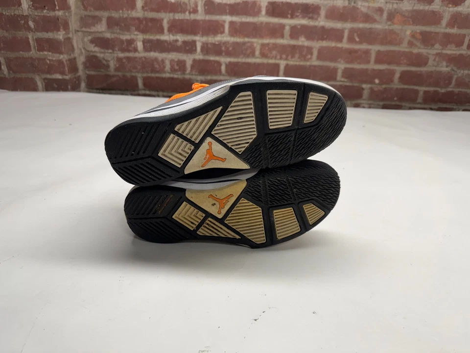 Zapatos de baloncesto Jordan B'Mo naranja de malla carbón 8,5 Foto 4 de 4