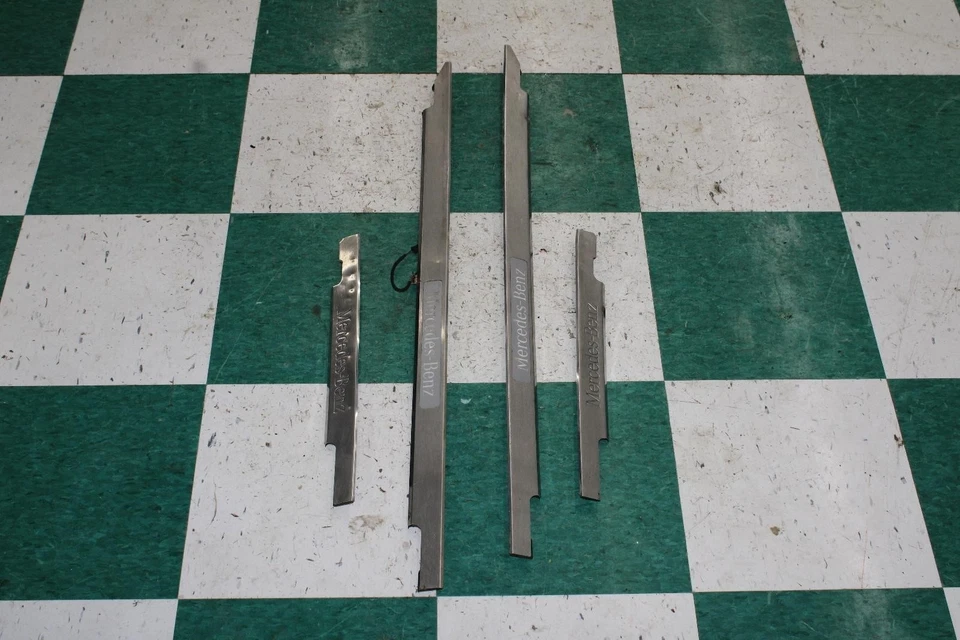 *DENTS* 06-12 G550 Brushed Alloy Front Illuminated Rear Door Sill Trim Panel Set Foto 2 de 4