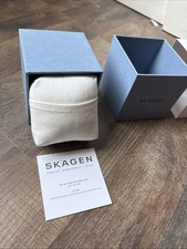 NEW SKAGEN DISPLAY WATCH PRESENTATION STORAGE BOX WITH PILLOW BLUE EMPTY BOX