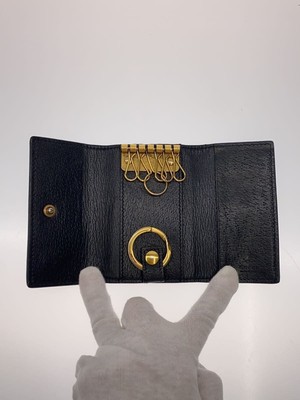 GUCCI Key Case Leather Black Men's 435305 0416, Scratches and