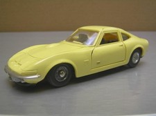 Schuco Automatic Racer 1048 Opel GT light yellow made in Germany Mint Condition