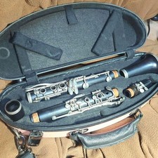 YAMAHA YCL-352 Bb Clarinet with Vandoren Mouthpiece and C.C. Shiny Hard Case