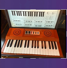 Portable Electric Organ Keyboard 37 Keys Built-In Speaker Brown