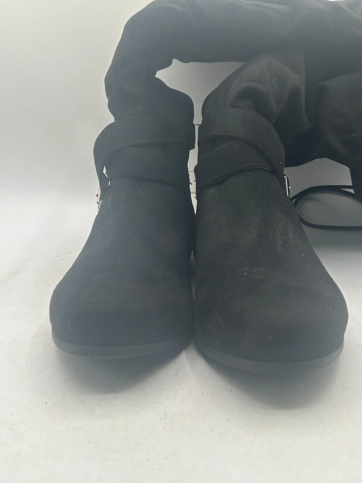 Bota de montar Torrid por encima de la rodilla para mujer talla 7,5 negra gamuza cuero punta almendra Foto 2 de 4