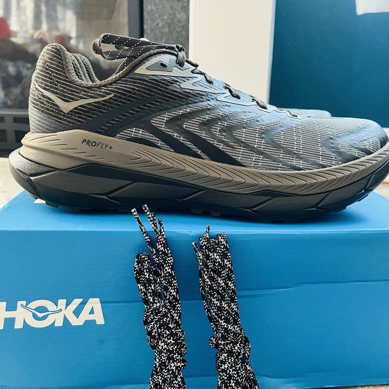 Hoka One One Tecton X 2 Stealth Tech Pack - 1168571-DCK NUEVO SIN CAJA