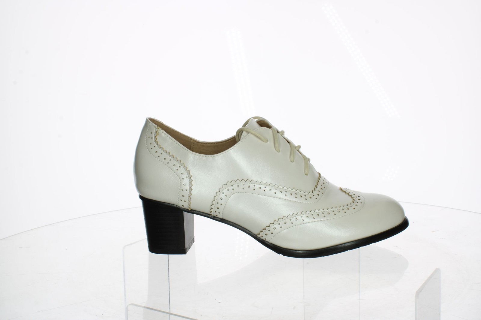 Женские пинетки Odema цвета слоновой кости, 41 евро