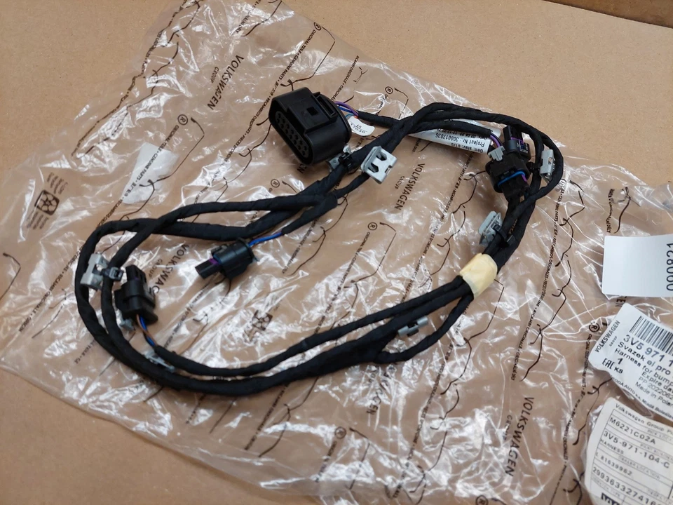 Skoda Superb Rear Parking Sensor Wiring Harness 3V5971104C 2015-2024 Genuine - Image 3 of 4