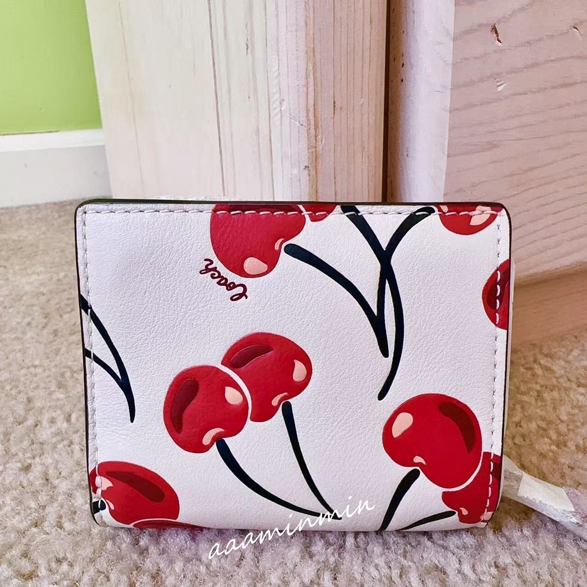 折りたたみ財布 COACH Snap Wallet With Cherry Print  CZ618 NWT Coach Snap Wallet With Cherry Print CZ618 🍒 (original