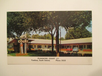 Yankton South Dakota Postcard Flamming court #1 SD