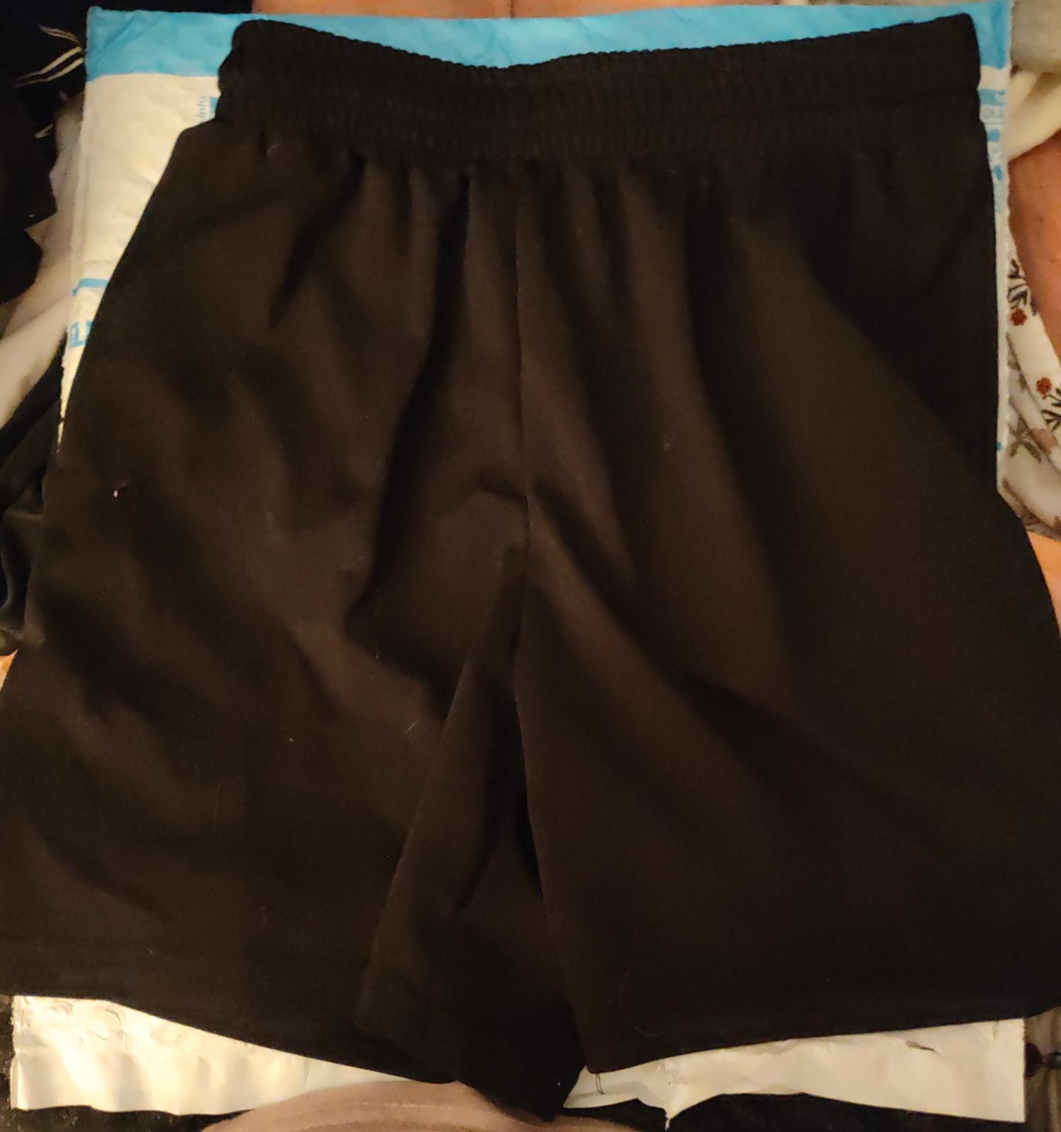 Picture 1 of 1