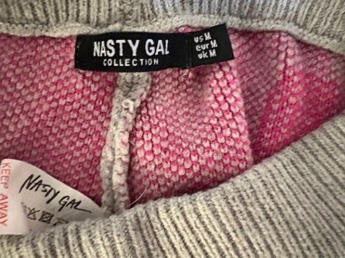 Gray & Pink Heart Print Knit Sweater & Shorts Lounge Set Nasty Gal M - Picture 3 of 5