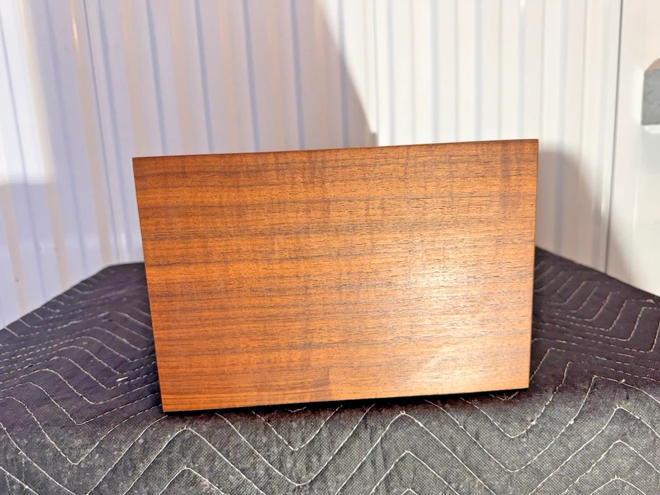 Auténtico gabinete de nogal Crown Jeln montaje en rack 3U Foto 4 de 4