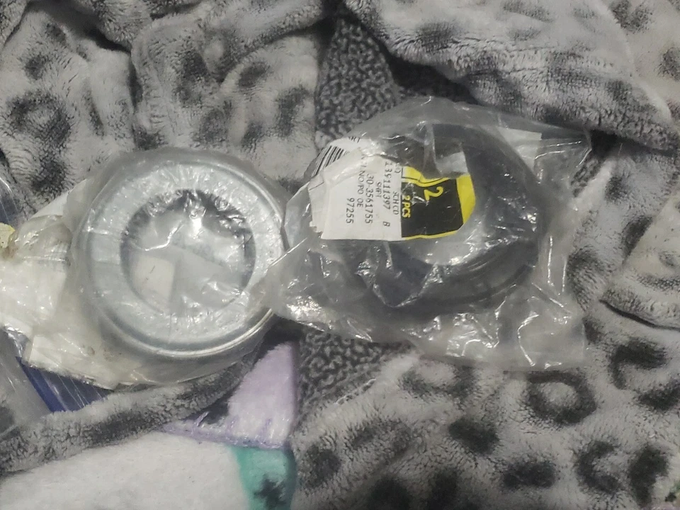 Sello de eje de transmisión ACDelco para 04-12 Chevrolet Colorado GMC Canyon Hummer GM Foto 2 de 2