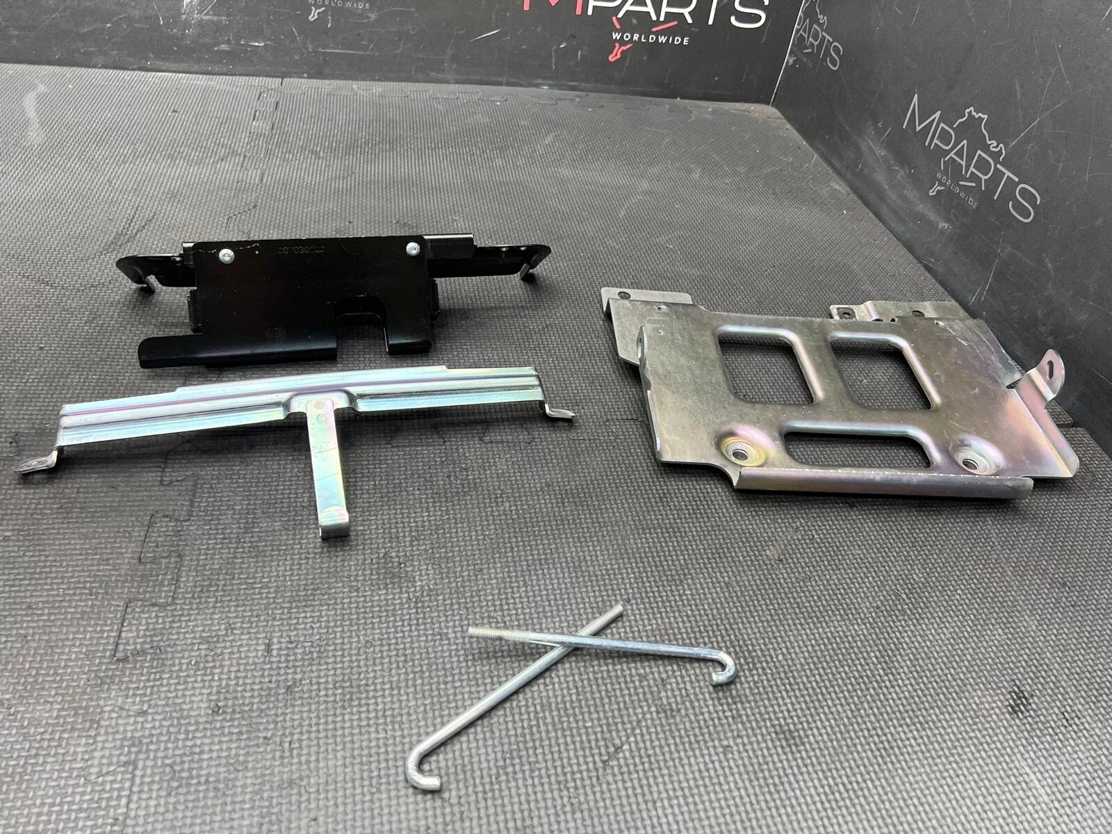 15-20 Ferrari 488 Gtb Spider Battery Holder Brackets 82514100 85551300