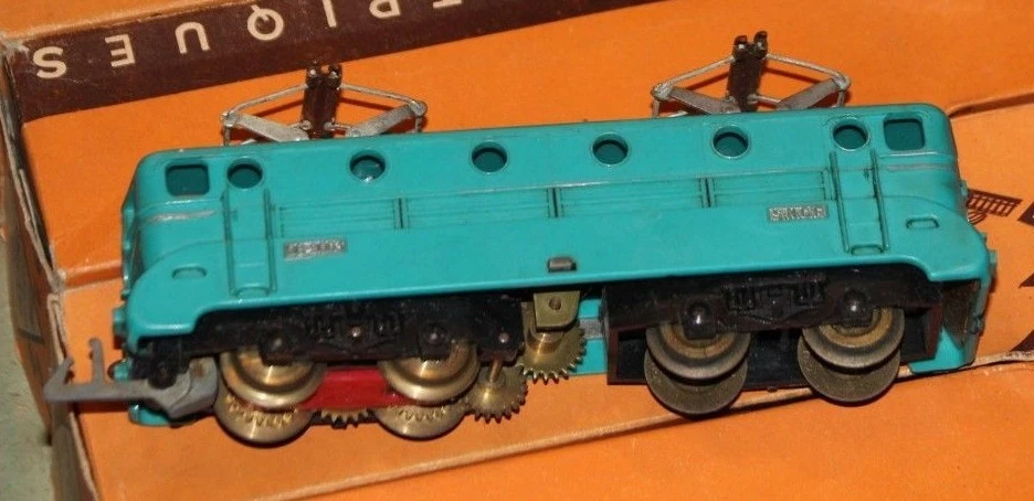 Old toy train sets outlet