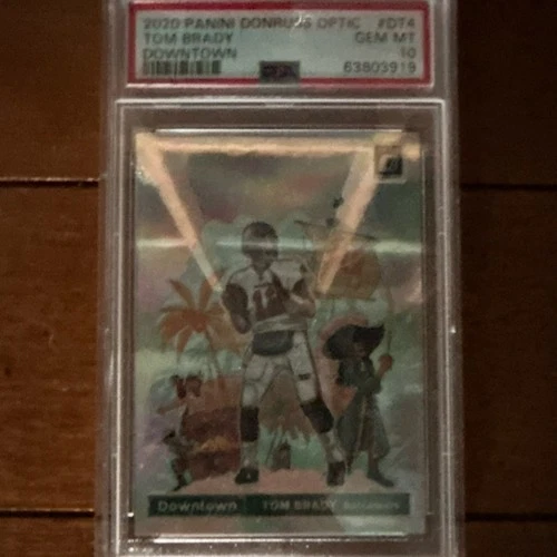 Panini Donruss Optic Tom Brady Downtown Insert DT-4 Buccaneers PSA 10 NFL Card
