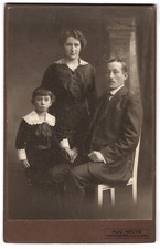 Photograph Aug Nolte, Hanover, Holzmarkt 6, portrait middle-class couple with egg 