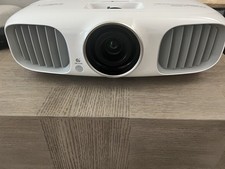 Epson powerlite home cinema 3010e projector