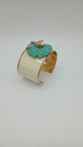Authentic Stella & Dot gold plated enamel flower Ladybug cuff bracelet Turquoise cream