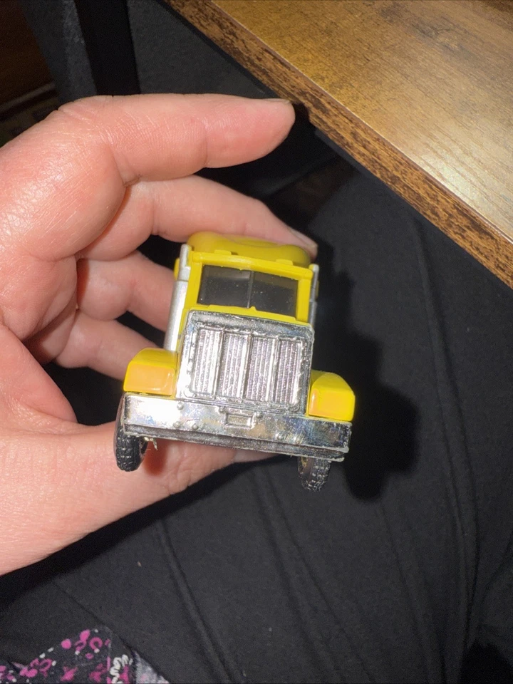 Ertl John Deere Truck Semi 18 Wheeler Yellow Diecast Toy Model Truck Cab Only - Image 2 of 4
