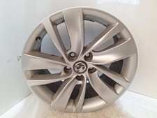 2017 VAUXHALL INSIGNIA VAUXHALL INSIGNIA 18" ALLOY 8 X 18 ET 42 WHEEL HAS A FEW 
