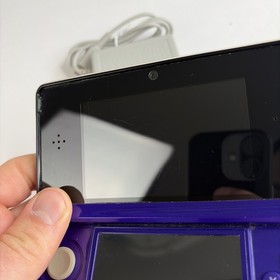 Nintendo 3DS Handheld Video Game Console Purple CTR-001 (USA) W Charger