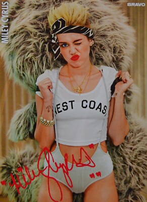 MILEY CYRUS - Autogrammkarte 14x10cm - Autograph Card Clippings BRAVO Autogramm
