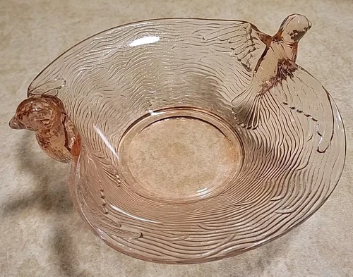 Vtg Fenton Glass Pink Hummingbird Pattern Bowl