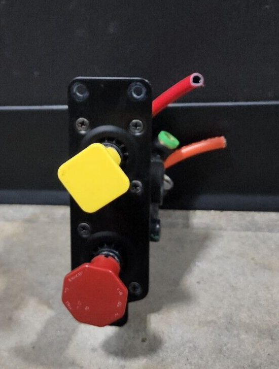 Freightliner Air Brake Valve Mv3 Bendix 5018303 Semi Truck for